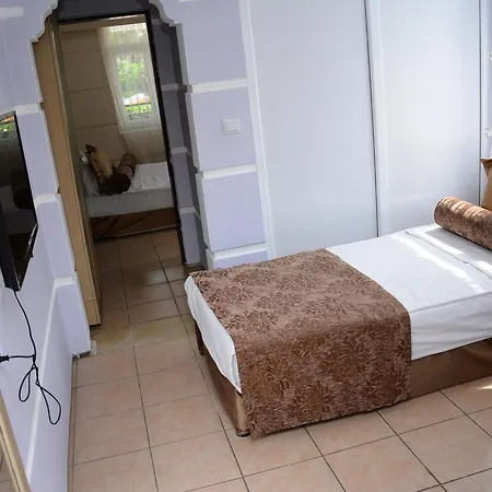 Andros Family Club Aparthotel 3*