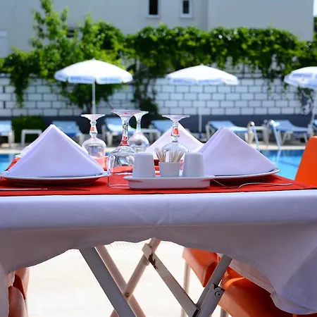 Aparthotel Andros Family Club Side