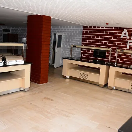 Aparthotel Andros Family Club 3*