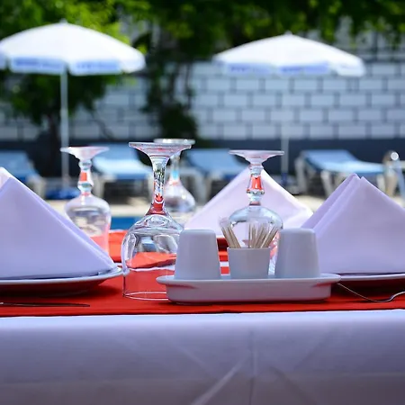 Andros Family Club Side