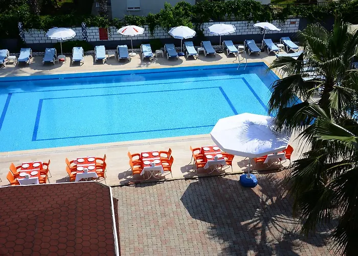 Aparthotel Andros Family Club Side