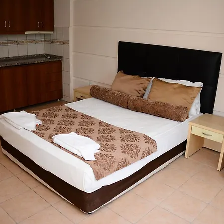 Aparthotel Andros Family Club 3*