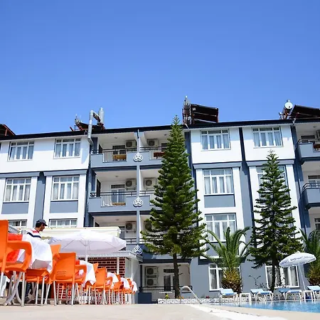 Lägenhetshotell Andros Family Club Side