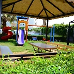 Andros Family Club 3* Side