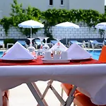 Aparthotel Andros Family Club Side