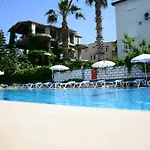 Aparthotel Andros Family Club 3*