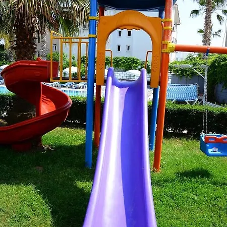 Ξενοδοχείο με διαμερίσματα Andros Family Club