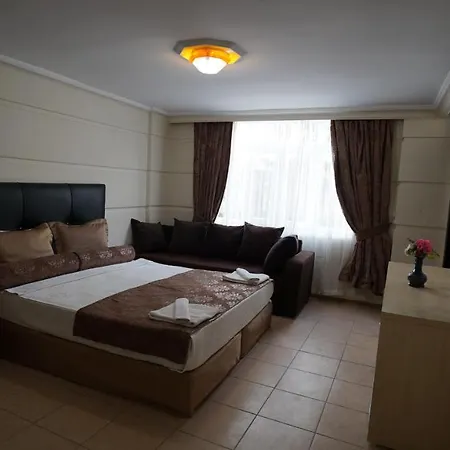 Aparthotel Andros Family Club 3*