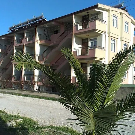 شقة فندقية Andros Family Club 3*