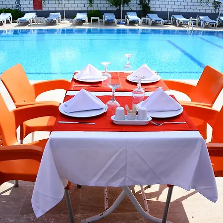 Ξενοδοχείο με διαμερίσματα Andros Family Club Σιντέ