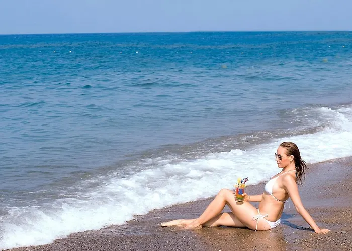 Andros Family Club Aparthotel